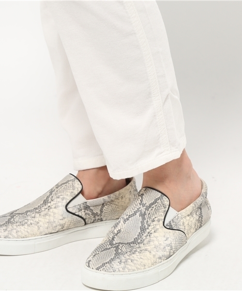 SEVENDAYS=SUNDAY（セブンデイズサンデイ）の「コーデュロイ　サロペットパンツ（サロペット/オーバーオール・レディース・オフホワイト/ベージュ/ネイビー・LARGE/MEDIUM）」の10枚目の写真