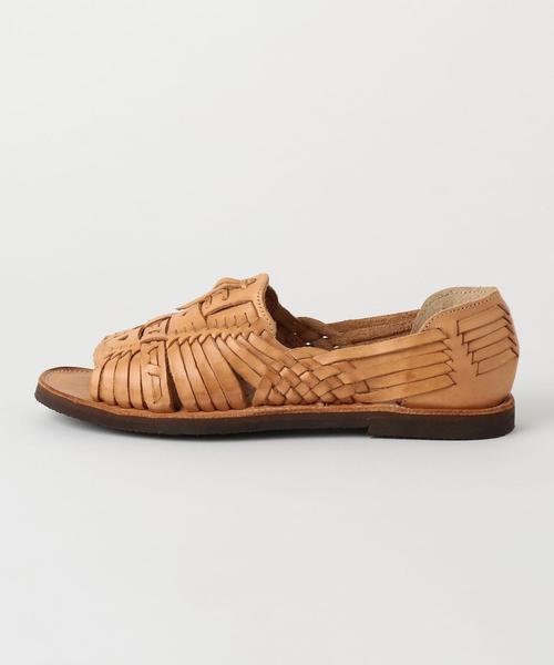 BEAUTY&YOUTH UNITED ARROWS（ビューティーアンドユースユナイテッドアローズ）の「＜CHAMULA＞レザーオープントゥサンダル ◆（サンダル・レディース・ホワイト/ブラック/ベージュ・24.5cm/23.5cm/25cm/22.5cm/23cm/24cm）」の11枚目の写真