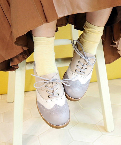 あしながおじさん（アシナガオジサン）の「〈あしながおじさん〉　オックスフォードシューズ（ドレスシューズ・レディース・ダークブラウン/ブラック/ライトブラウン/グレイッシュベージュ/オフホワイト/グレー・24.0cm/23.0cm/23.5cm/22.5cm/24.5cm）」の4枚目の写真