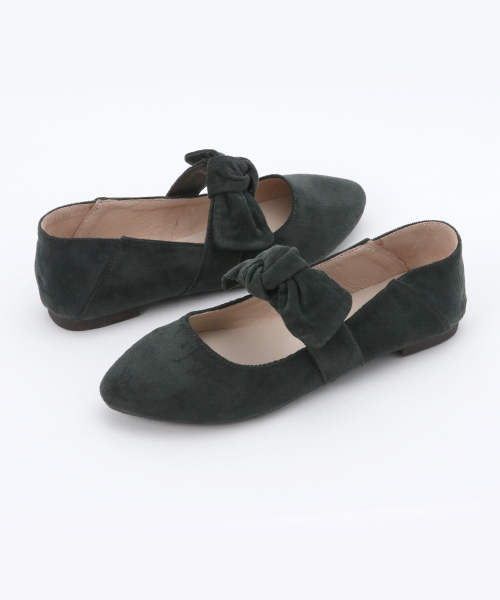 WA ORiental TRaffic（ダブルエーオリエンタルトラフィック）の「SPECIAL PRICE★ダブルフリルパンプス★7710（パンプス・レディース・カーキ/ブラック/オレンジ・S/M/L/LL/SS/3L）」の2枚目の写真