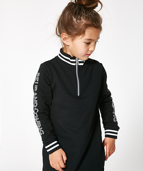 AZUL by moussy（アズールバイマウジー）の「ラインリブワンピース（ワンピース・キッズ・トップグレー/ブラック・100/110/120/130）」の5枚目の写真