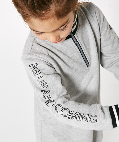 AZUL by moussy（アズールバイマウジー）の「ラインリブワンピース（ワンピース・キッズ・トップグレー/ブラック・100/110/120/130）」の16枚目の写真