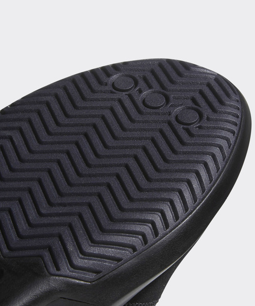 adidas（アディダス）の「オリジナルス クレイジー1 [CRAZY 1 ADV]（スニーカー・メンズ・ブラック・25.5cm/26.5cm/27.5cm/28.5cm/25.0cm/26.0cm/27.0cm/28.0cm/29.0cm/23.0cm/23.5cm/29.5cm/24.0cm/30.0cm/24.5cm/22.5cm/22.0cm）」の12枚目の写真