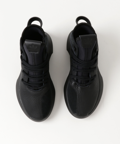 adidas（アディダス）の「オリジナルス クレイジー1 [CRAZY 1 ADV]（スニーカー・メンズ・ブラック・25.5cm/26.5cm/27.5cm/28.5cm/25.0cm/26.0cm/27.0cm/28.0cm/29.0cm/23.0cm/23.5cm/29.5cm/24.0cm/30.0cm/24.5cm/22.5cm/22.0cm）」の3枚目の写真