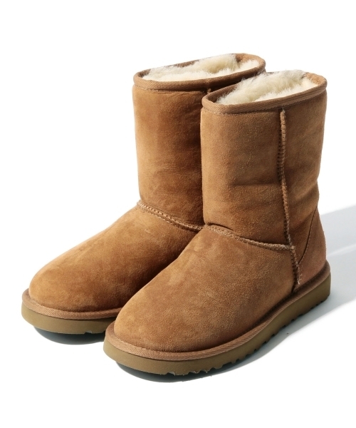 Ray BEAMS（レイビームス）の「UGG Australia / クラシックショート ブーツ（ブーツ・レディース・ブラック/ダークブラウン/ネイビー/ライトブラウン・7/5/8/6）」の13枚目の写真