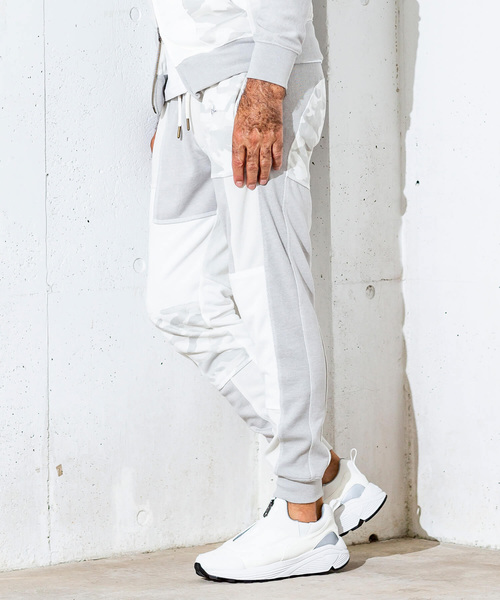 1piu1uguale3 RELAX（ウノピュウノウグァーレトレリラックス）の「1PIU1UGUALE3 RELAX(ウノピゥウノウグァーレトレ)カモパッチワークジョガーパンツ（デニムパンツ・メンズ・ホワイト/ブラック・SMALL/MEDIUM/LARGE/X-LARGE/XX-LARGE）」の10枚目の写真