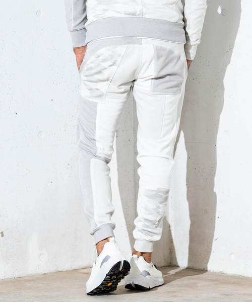 1piu1uguale3 RELAX（ウノピュウノウグァーレトレリラックス）の「1PIU1UGUALE3 RELAX(ウノピゥウノウグァーレトレ)カモパッチワークジョガーパンツ（デニムパンツ・メンズ・ホワイト/ブラック・SMALL/MEDIUM/LARGE/X-LARGE/XX-LARGE）」の9枚目の写真