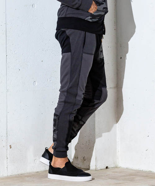 1piu1uguale3 RELAX（ウノピュウノウグァーレトレリラックス）の「1PIU1UGUALE3 RELAX(ウノピゥウノウグァーレトレ)カモパッチワークジョガーパンツ（デニムパンツ・メンズ・ホワイト/ブラック・SMALL/MEDIUM/LARGE/X-LARGE/XX-LARGE）」の5枚目の写真