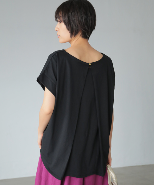 AMERICAN HOLIC(アメリカンホリック)の「バックタックカットプルオーバー*(Tシャツ/カットソー・レディース・ブラック/オフホワイト/ホワイト系その他4/ブルー系その他2・FREE)」の4枚目の写真