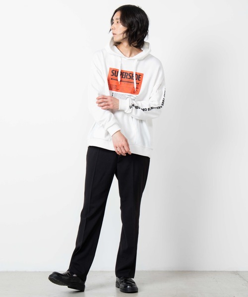 WEGO（ウィゴー）の「WEGO/ラベルロゴビッグシルエットプルパーカー（パーカー・メンズ・ブラック/オフホワイト・MEDIUM/LARGE）」の4枚目の写真