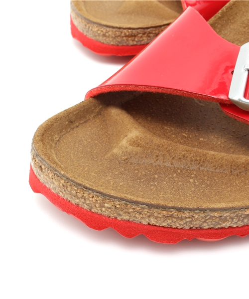 BIRKENSTOCK（ビルケンシュトック）の「MADRID/マドリッド パテントタンゴレッドカラーソール（WOMEN）（サンダル・レディース・レッド・38/37/36/39）」の5枚目の写真