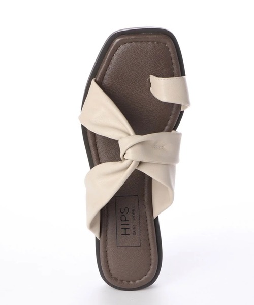 HIPS（ヒップス）の「ソフトトングサンダル（サンダル・レディース・ブラック/ブラウン/アイボリー/パイソン・S/M/L）」の9枚目の写真