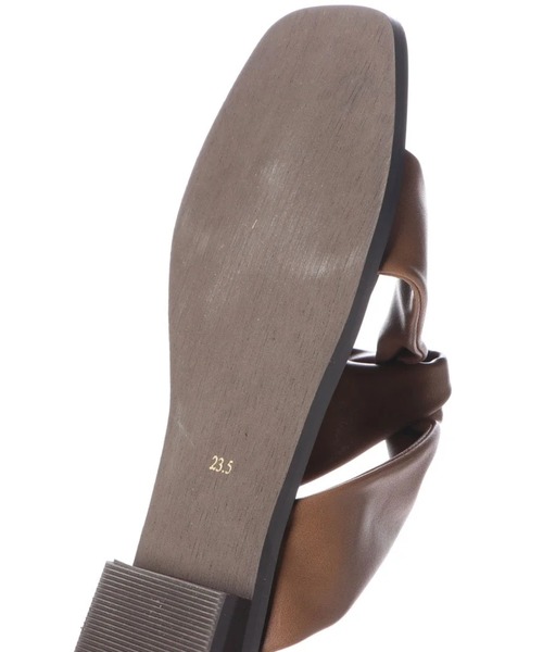 HIPS（ヒップス）の「ソフトトングサンダル（サンダル・レディース・ブラック/ブラウン/アイボリー/パイソン・S/M/L）」の12枚目の写真