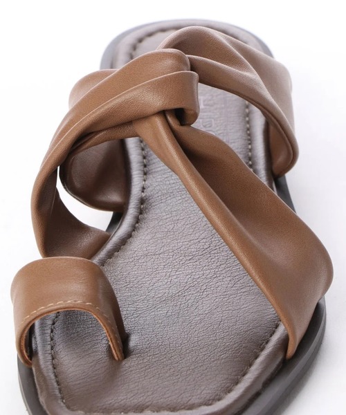 HIPS（ヒップス）の「ソフトトングサンダル（サンダル・レディース・ブラック/ブラウン/アイボリー/パイソン・S/M/L）」の17枚目の写真