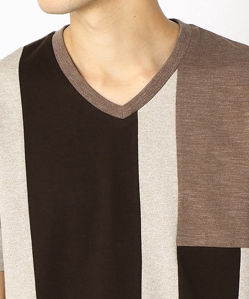 COMME CA ISM（コムサイズム）の「パネル 切り替え VネックTシャツ（Tシャツ/カットソー・メンズ・チャコール/ネイビー/ブラウン・MEDIUM/LARGE/X-LARGE）」の8枚目の写真
