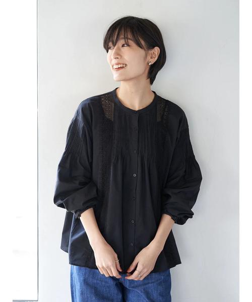 AMERICAN HOLIC(アメリカンホリック)の「レースピンタックブラウス *(シャツ/ブラウス・レディース・ブラック/オフホワイト/ドット・FREE)」の4枚目の写真
