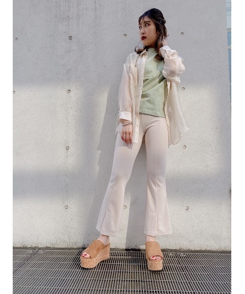 one way（ワンウェイ）の「シシュウロゴＴ（Tシャツ/カットソー・レディース・ホワイト/ベージュ/ライトグリーン/ライトピンク・FREE）」の12枚目の写真