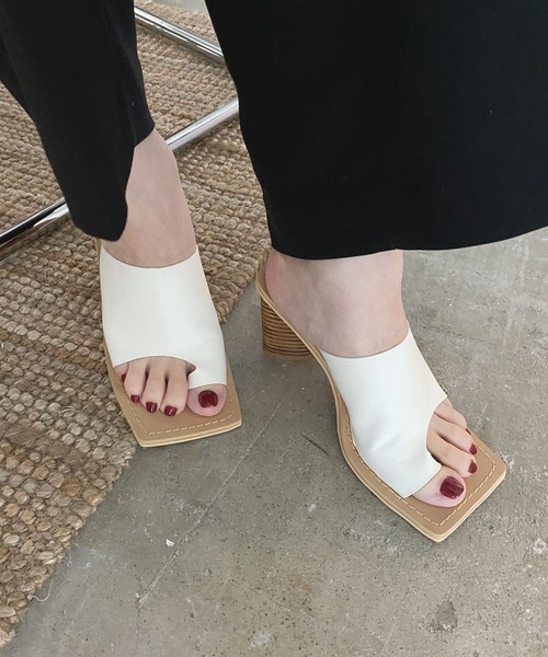 chuclla（チュクラ）の「【chuclla】Triangle-heel thongs sandal sb-6 chs70（サンダル・レディース・ブラック/ベージュ/アイボリー・40/38/39/36/37）」の6枚目の写真