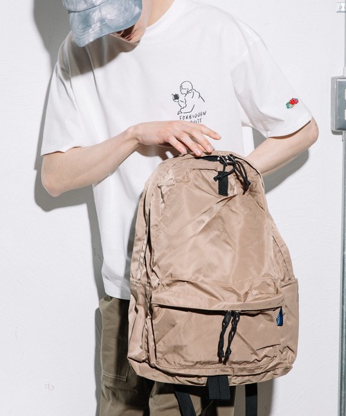 FRUIT OF THE LOOM(フルーツオブザルーム)の「SD DAYPACK M(バックパック/リュック・レディース・ピンク/ネイビー/ブラウン/グリーン/グレー/ベージュ/ブラック・FREE)」の5枚目の写真