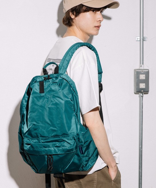 FRUIT OF THE LOOM(フルーツオブザルーム)の「SD DAYPACK M(バックパック/リュック・レディース・ピンク/ネイビー/ブラウン/グリーン/グレー/ベージュ/ブラック・FREE)」の13枚目の写真
