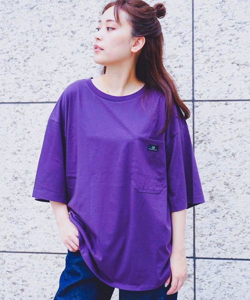 LB/S (エルビーエス)の「【C-17】ポケット付ビッグシルエットTシャツ ワンポイント 裾ラウンド型(Tシャツ/カットソー・レディース・ホワイト/ブラック/パープル/グレー・MEDIUM/LARGE)」の4枚目の写真