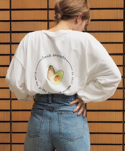 tiptop(ティップトップ)の「フルーツロゴBIGロンT(Tシャツ/カットソー・レディース・オフホワイト/ホワイト系その他/ホワイト系その他2/ブラック/ブラック系その他/ブラック系その他2・FREE)」の2枚目の写真
