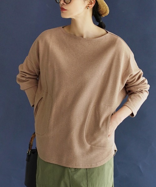 zootie(ズーティー)の「ふっくらカットソー ポケット付き ワイドプルオーバー(Tシャツ/カットソー・レディース・オフホワイト/チャコール/ブラック/ライトブルー/スモークピンク/マスタード/グリーン系その他/グリーン/ベージュ/ライム/ライトグレー/ホワイト/ネイビー/グレイッシュブルー/モカ/ラベンダー/オレンジ/ブラウン系その他/イエロー系その他/ワインレッド・フリー)」の6枚目の写真