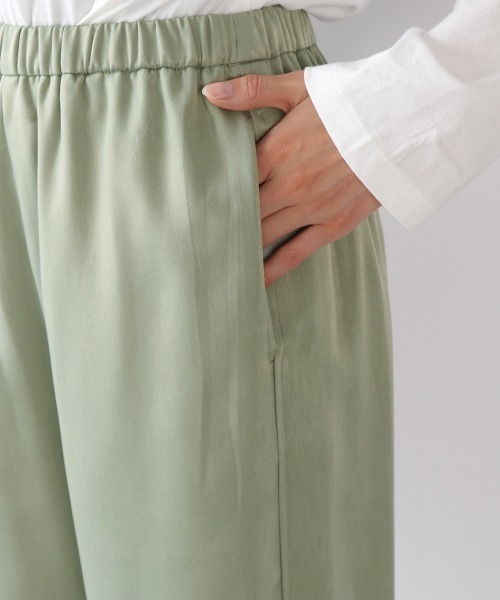 LOWRYS FARM（ローリーズファーム）の「ｒｅｌａｘパウダーサテンパンツ　918298（その他パンツ・レディース・グリーン/ブルー/アイボリー/ブラウン/ゼブラ・FREE）」の10枚目の写真