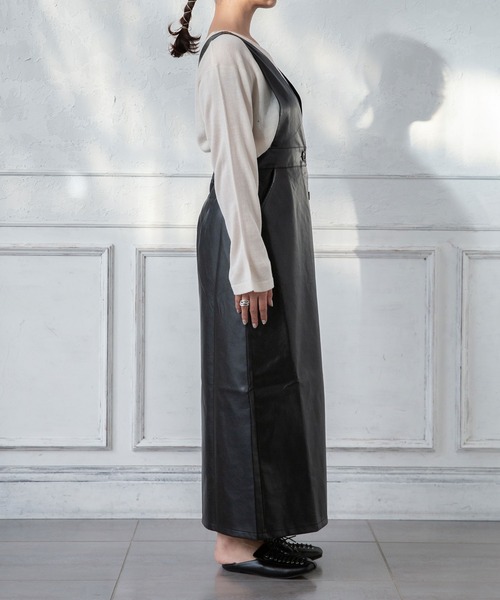 rectangle（レクタングル）の「フェイクレザージャンパースカート（ジャンパースカート・レディース・アイボリー/ブラック/ブルー・FREE）」の11枚目の写真