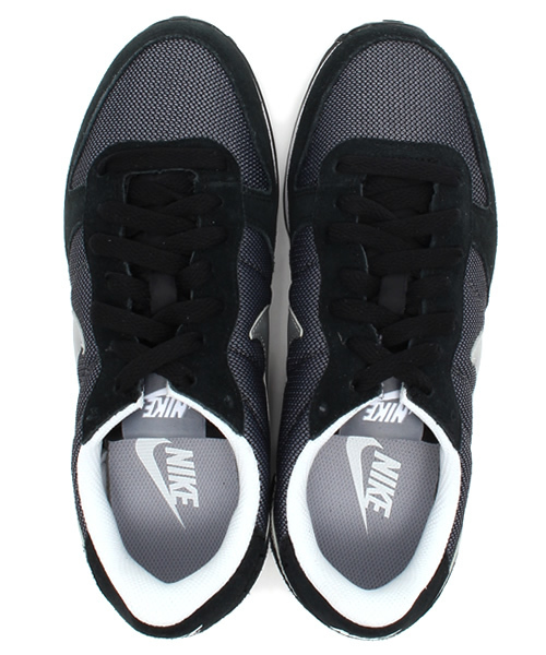 NIKE（ナイキ）の「◆[ナイキ]NIKE ジニコ スニーカー（スニーカー・レディース・ブラック/グレー・22.5cm/24cm/25cm/24.5cm/23cm/23.5cm）」の3枚目の写真