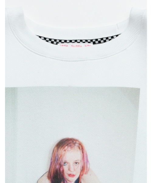 Little sunny bite(リトルサニーバイト)の「Valerie phillips × little sunny bite Photo print sweat top(スウェット・レディース・ホワイト/ブラック/レッド・FREE)」の6枚目の写真