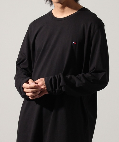 TOMMY HILFIGER(トミーヒルフィガー)の「【TOMMY HILFIGER/トミーヒルフィガー】ワンポイント ロングスリーブTシャツ(Tシャツ/カットソー・メンズ・ブラック/ホワイト・S/M/L/XL)」の5枚目の写真