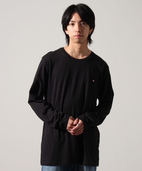 TOMMY HILFIGER(トミーヒルフィガー)の「【TOMMY HILFIGER/トミーヒルフィガー】ワンポイント ロングスリーブTシャツ(Tシャツ/カットソー・メンズ・ブラック/ホワイト・S/M/L/XL)」の4枚目の写真