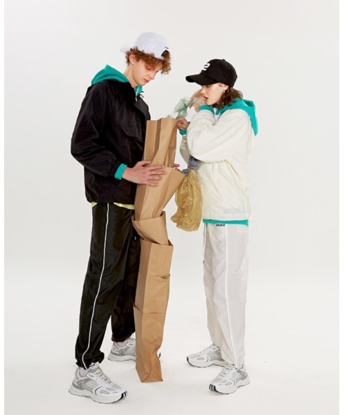 23.65(イーシプサムチョンユクオ)の「【23.65/イーシプサムチョンユクオ】PIPER スニーカー(スニーカー・メンズ・ブラック/ホワイト・23cm/25cm/26cm/24cm/28cm/27cm)」の8枚目の写真