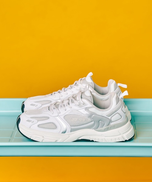 23.65(イーシプサムチョンユクオ)の「【23.65/イーシプサムチョンユクオ】PIPER スニーカー(スニーカー・メンズ・ブラック/ホワイト・23cm/25cm/26cm/24cm/28cm/27cm)」の3枚目の写真