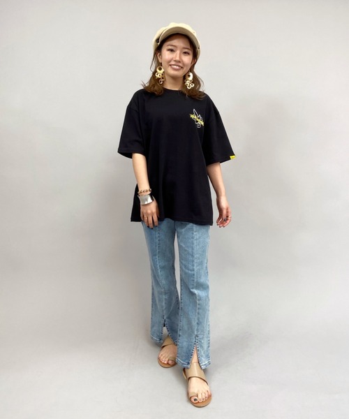 Mark Gonzales(マーク・ゴンザレス)の「【ムラサキスポーツ別注】MarkGonzales/マークゴンザレス ビッグシルエットTシャツ MGLD-003(Tシャツ/カットソー・レディース・ホワイト×パープル/ブラック/ホワイト×ブルー・L/M)」の12枚目の写真