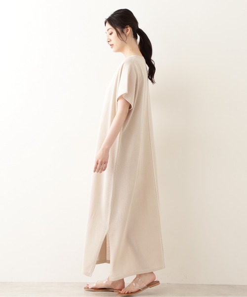 NATURAL BEAUTY BASIC（ナチュラルビューティーベーシック）の「シアーニットワンピース（ワンピース・レディース・ベージュ/ブラック/カーキ・MEDIUM）」の14枚目の写真