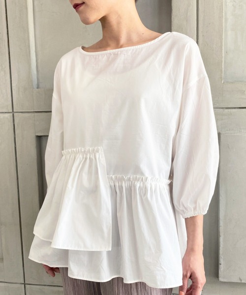moment+（モーメントプラス）の「T/Cブロード アシメギャザーフリルブラウス（七分袖.ギャザープリーツ）（シャツ/ブラウス・レディース・ベージュ/オフホワイト/ブラック・M/L）」の12枚目の写真