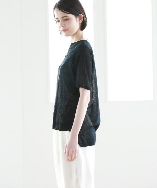 Pao de lo(パオデロ)の「GIMA BOUCLE プルオーバ―(ニット/セーター・レディース・グリーン/ブラック/グレー・9号/7号)」の4枚目の写真