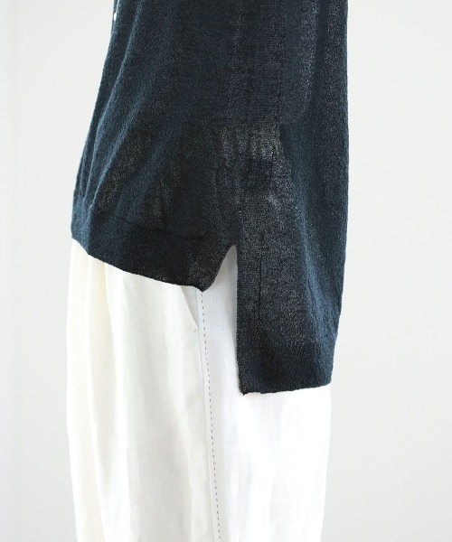 Pao de lo(パオデロ)の「GIMA BOUCLE プルオーバ―(ニット/セーター・レディース・グリーン/ブラック/グレー・9号/7号)」の8枚目の写真