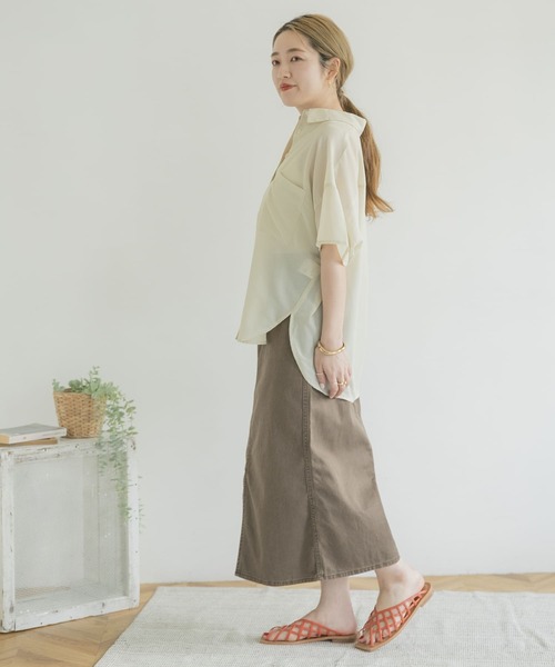 ITEMS URBANRESEARCH（アイテムズ アーバンリサーチ）の「シアーハンソデシャツ（シャツ/ブラウス・レディース・オレンジ/オフホワイト/グレー・FREE）」の11枚目の写真