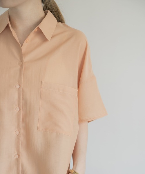 ITEMS URBANRESEARCH（アイテムズ アーバンリサーチ）の「シアーハンソデシャツ（シャツ/ブラウス・レディース・オレンジ/オフホワイト/グレー・FREE）」の18枚目の写真