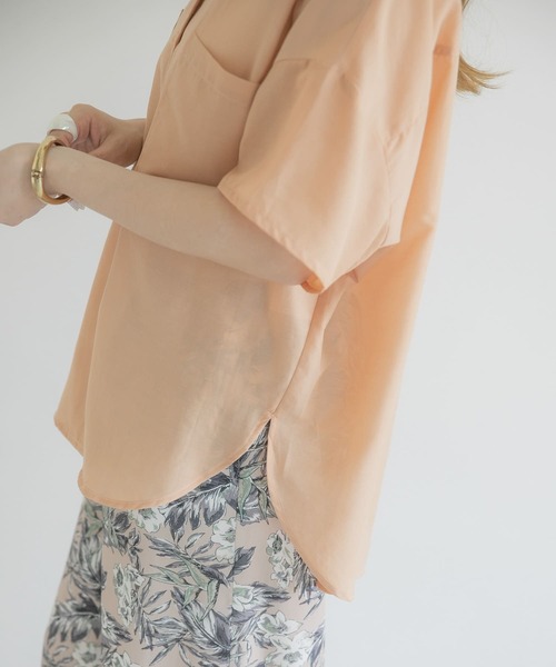 ITEMS URBANRESEARCH（アイテムズ アーバンリサーチ）の「シアーハンソデシャツ（シャツ/ブラウス・レディース・オレンジ/オフホワイト/グレー・FREE）」の19枚目の写真