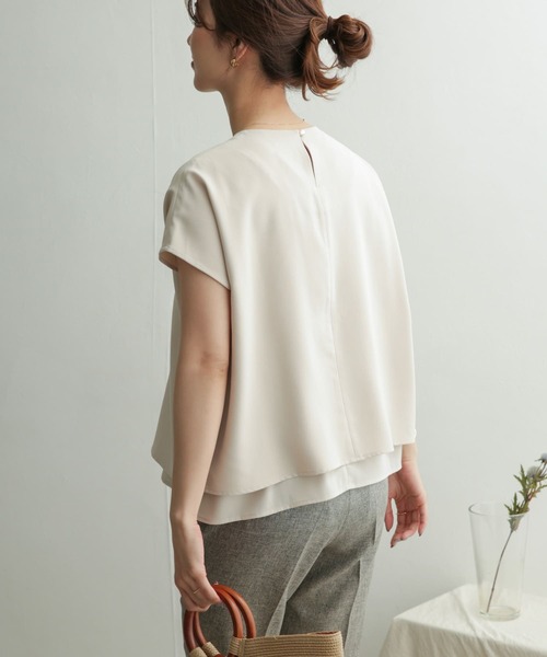 URBAN RESEARCH DOORS（アーバンリサーチドアーズ）の「レイヤードフレンチスリーブブラウス（シャツ/ブラウス・レディース・ネイビー/ブルー系その他/グレー系その他・ONE）」の11枚目の写真