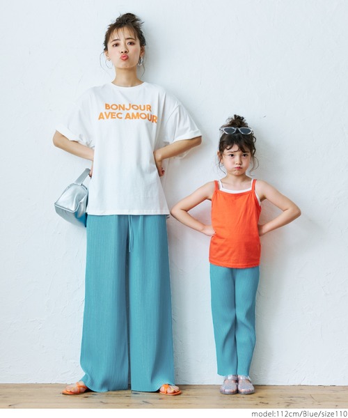 coca(coca)(コカ)の「キッズ カットオフ細リブワイドパンツ(その他パンツ・キッズ・グレー系その他/グリーン/ライトブルー/イエロー/ブラック/マスタード/ピンク系その他/ブラウン/カーキ/グレイッシュベージュ/ブルー/アイボリー/チャコールグレー・100/110/120/130)」の15枚目の写真