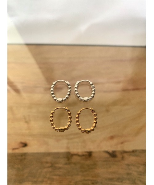 mou（モウ）の「S925 ミニボールコネクトピアス（ピアス（両耳用）・メンズ・シルバー/ゴールド・FREE）」の6枚目の写真
