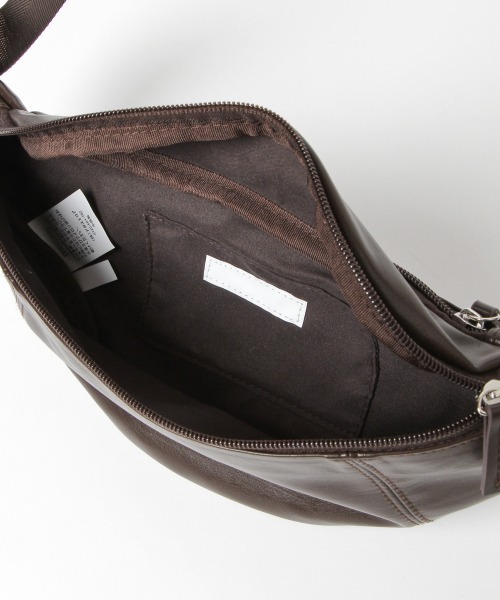 LOWRYS FARM(ローリーズファーム)の「FLウエストバッグ 958539(ボディバッグ/ウエストポーチ・レディース・ブラック/ダークブラウン・FREE)」の4枚目の写真