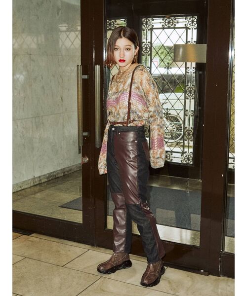 jouetie（ジュエティ）の「ミックスグランジルーズニット（ニット/セーター・レディース・レッド/グレー/ベージュ・MEDIUM）」の14枚目の写真