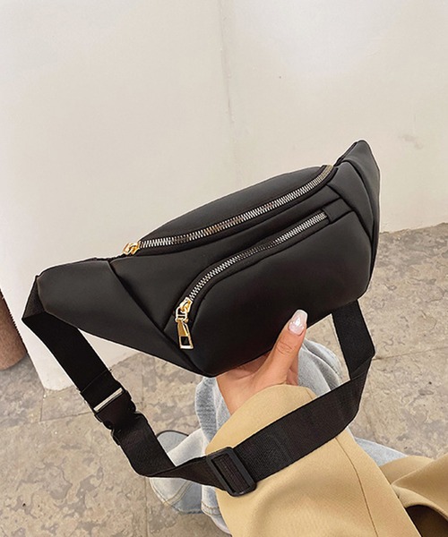 shopnikoniko（ショップニコニコ）の「ボディバッグ 合成皮革 2way（ボディバッグ/ウエストポーチ・レディース・ブラック/ベージュ/ブラウン・フリー）」の2枚目の写真
