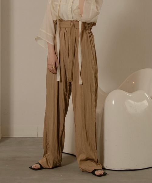 lawgy(ラウジー)の「high waist belt pants(その他パンツ・レディース・ブラック/ベージュ・FREE)」の3枚目の写真